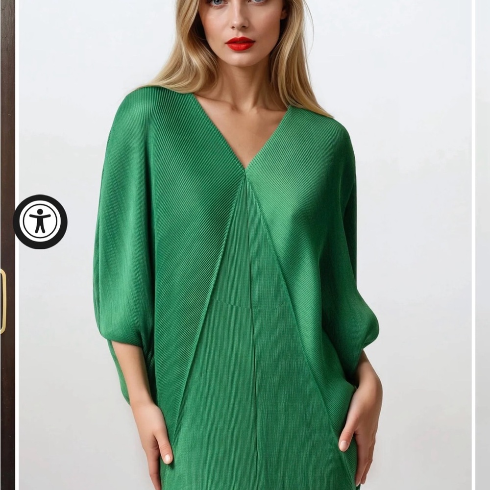 Green V-Neck Dolman Midi Dress - Picture 2 of 9